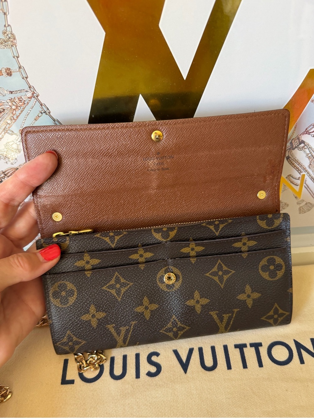 Louis Vuitton Authentic Monogram Sarah Long Wallet on Chain - Picture 7 of 16